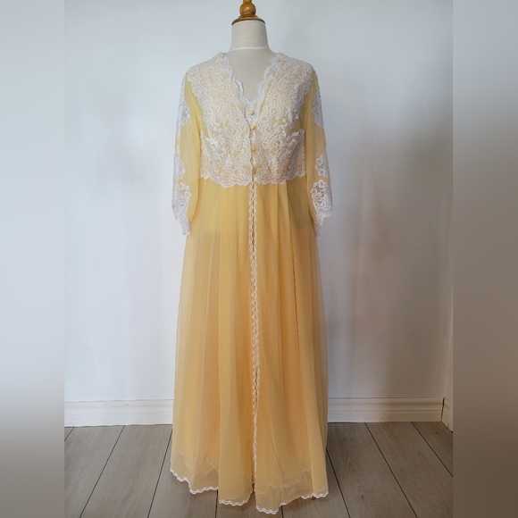 Vintage | Made in Italy nightgown - Picture 11 of 15